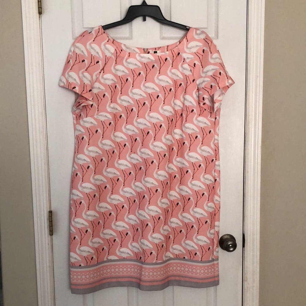 Very cute Women’s dress, nice summer piece. Worn once. Size 18W.